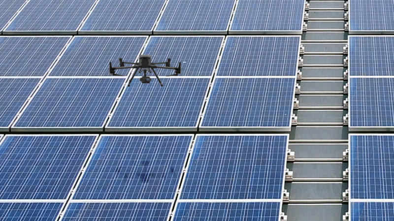 zoty中欧以无人机搭配IR Sensor热显像技术进行全方面模块健检，有效降低人力成本并提升发电量